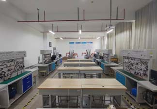 南京工业大学浦江学院